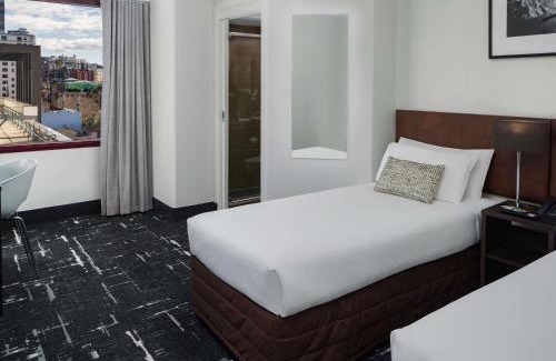 Melbourne Central Business District Hotel | Mercure Welcome Melbourne
