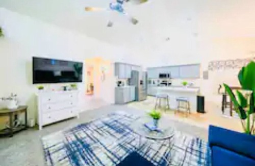 Parkwood Ranch House | Mesa 3/2 with Heated pool , RV gate, BBQ