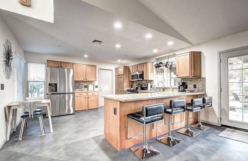 Dobson Ranch House | Mesa Lake Front House With Pool and Hot Tub!