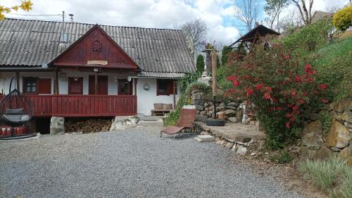 Praid House | Meselak