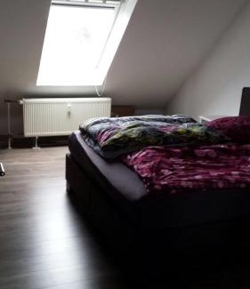 Vahrenwald House | Messezimmer Hannover-Mittelfeld Room Agancy