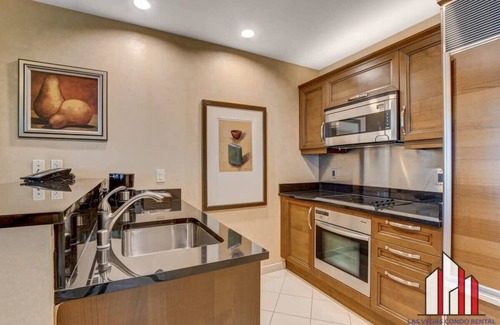 Las Vegas Condo | MGM Signature-28-602 1Br 2Ba Balcony Jacuzzi Suite