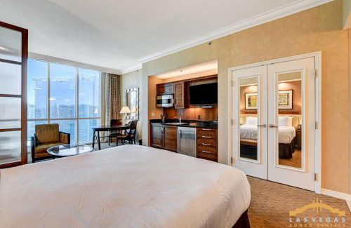 Las Vegas House | MGM Signature-30-619 Strip View Jacuzzi Studio