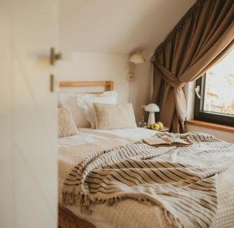 Gizycko House | Między lasem, polem a jeziorem - domek na Mazurach