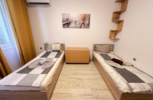 Sofia City Center Apartment | Miami 2BDR Central Apt near Vitosha BLVD w Wifi