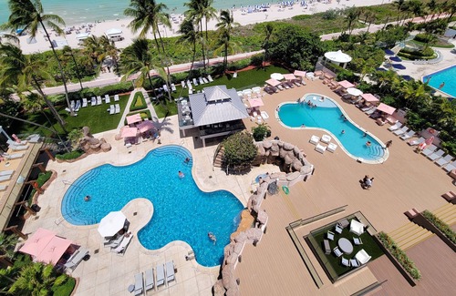 La Gorce Apartment | Miami Beach Spacious 3-Bedroom Condo with Ocean View - 10E