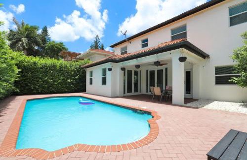 The Hammocks House | Miami home -15min from Kendall Exec Airport - Pool
