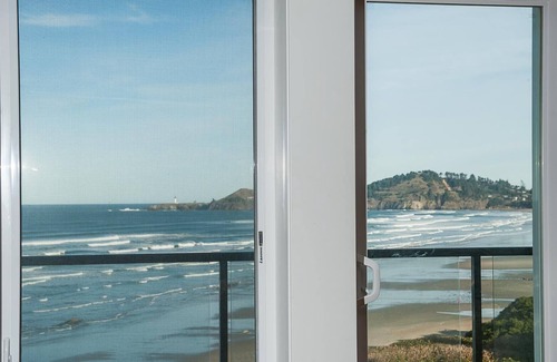 Newport Condo | Michael's Beach Place @ Shoreline Ridge