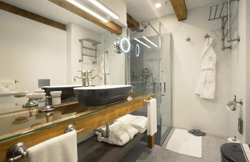 Old Town Hotel | Michaelson Boutique Hotel & SPA Brícoła