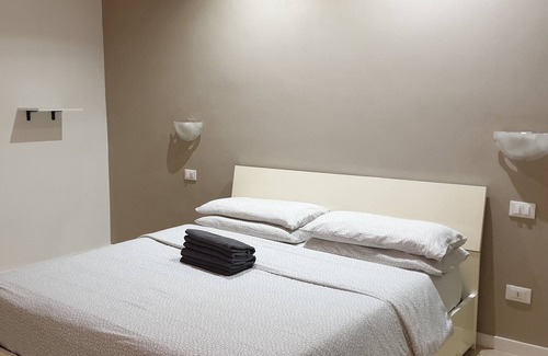 Zona Farini Apartment | Michelangelo 81