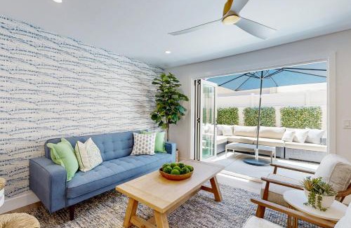 Hermosa Village Apartment | Mickey's Hideaway