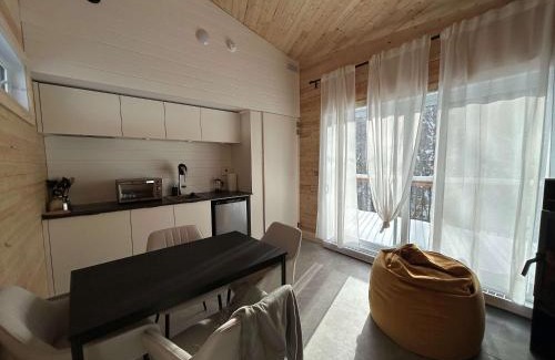 Notre-Dame-Auxiliatrice-de-Buckland Ski Chalet | Micro-Cabine in the Moutains - Solstice 1