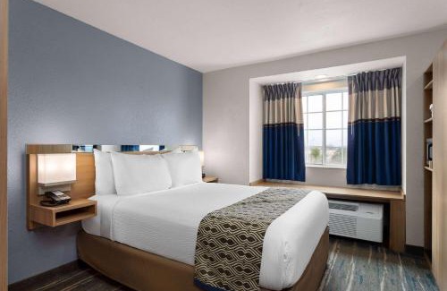 Zephyrhills Hotel | Microtel Inn and Suites - Zephyrhills