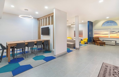 Fortson Hotel | Microtel Inn and Suites by Wyndham Columbus North