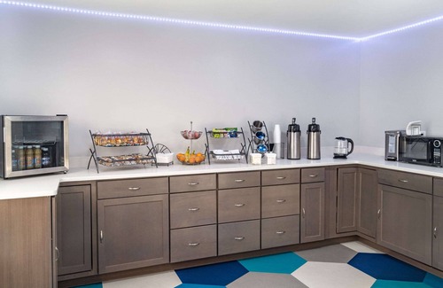 Athens Hotel | Microtel Inn by Wyndham Athens