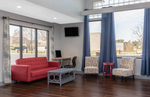 Cornelius Hotel | Microtel Inn by Wyndham Cornelius/Lake Norman