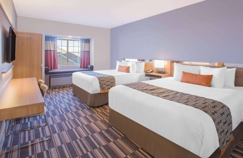 Cuauhtemoc Hotel | Microtel Inn & Suites by Wyndham Cuauhtemoc Campos Menonitas