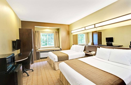 Bryson City Hotel | Microtel Inn & Suites by Wyndham Bryson City