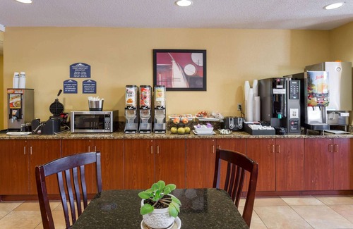 Hillsborough Hotel | Microtel Inn & Suites by Wyndham Hillsborough
