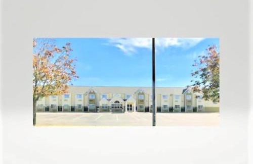 Cottondale Hotel | Microtel Inn & Suites by Wyndham Tuscaloosa East