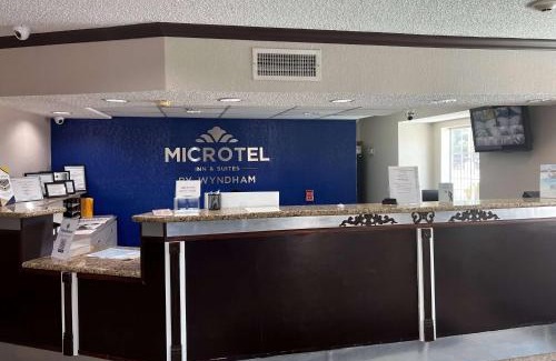 Nassau Bay Hotel | Microtel Inn & Suites by Wyndham Houston/Webster/Nasa/Clearlake