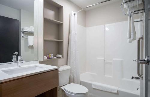 Moorhead Hotel | Microtel Inn & Suites By Wyndham Moorhead Fargo Area