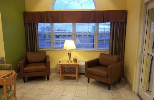 Delphos Hotel | Microtel Inn & Suites by Wyndham Delphos