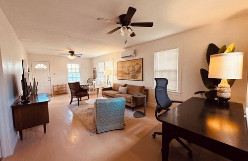 Truth or Consequences House | Mid-century Bungalow near Hot Springs for weekly/monthly rentals