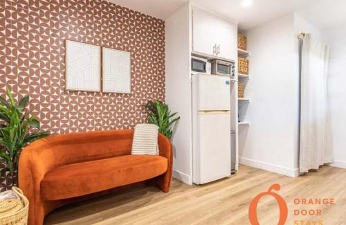 Ladera Heights Apartment | Mid Century 1BR Apt w Patio Near LAX Playa Vista Beach
