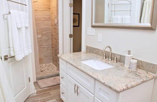 Tulane - Gravier House | Mid-city 3-br Apt Near Superdome