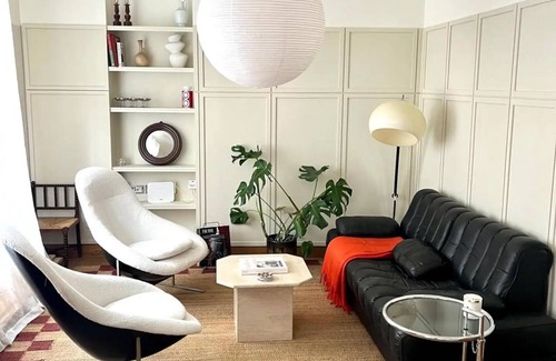 Farringdon Apartment | Midcentury apartment in the heart of London