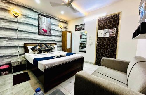 Delhi House | Midtown Homes I