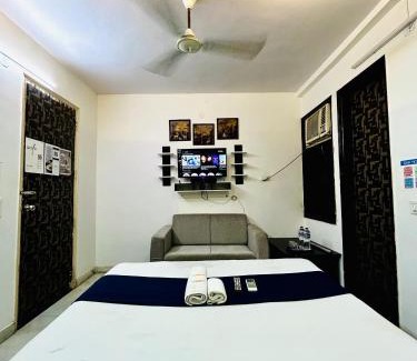 Delhi House | Midtown Homes I
