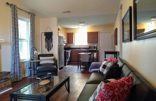 Piney Green House | Midway Park Hideaway @ TopShelfStays