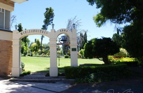 Hanover House | Mieliefontein Karoo Guest Farm