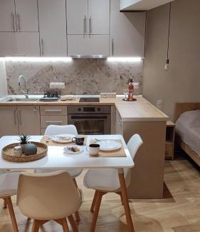 Milies Apartment | Milies Creekside Studio