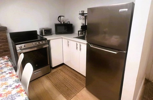 Richmond Hill Apartment | Mill Pond Basement Unit #2 (of 2 Units)