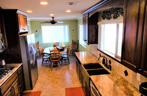 Kanab House | Million Dollar Canyon Cliff Views from Every Room! Private 3-Acre Lot 4BD 3BA