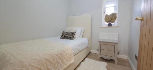 Milton Keynes Apartment | Milton Keynes 3BR,Elegant Home, Sleeps 5, Families Stay, Free Parking