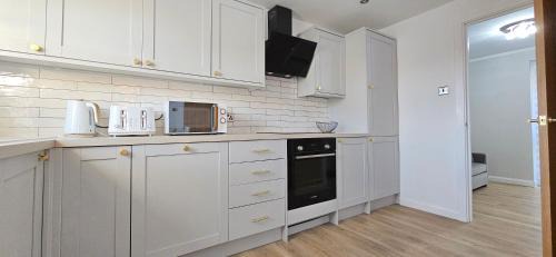 Milton Keynes Apartment | Milton Keynes 3BR,Elegant Home, Sleeps 5, Families Stay, Free Parking