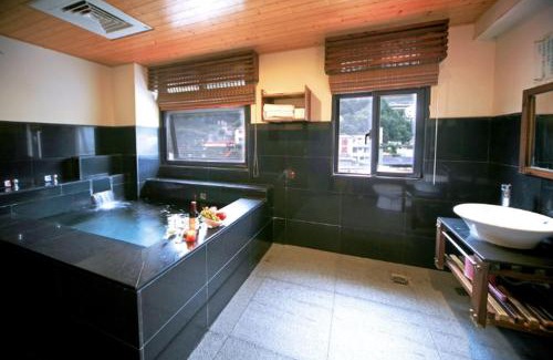 Ren'ai Hotel | Ming Lu Holiday Hotel