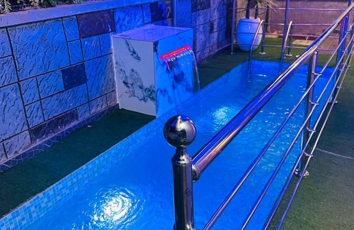 Alimosho Apartment | Mini Flat with Starlink Internet & Pool