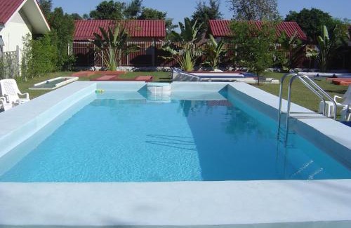 Warin Chamrap Resort | Mini-golf * & Resort Ubon Ratchathani