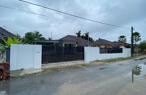 Kusial House | Mini Love Homestay