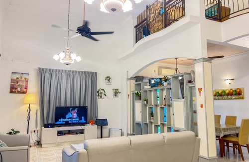 Ulu Tiram House | 【Mini Pool, KTV & BBQ】 D’Athena House by NestHome【5 mins to IKEA】