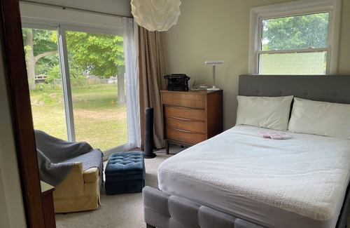 Picton Bed & Breakfast | Minimalist comfort + beach pass + breakfast #Sandbanks #PEC