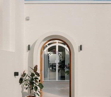 George Town Villa | Mint Villa with Jacuzzi Pool