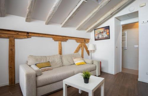 Sol Apartment | Minty Stay - Plaza Mayor 1 BD