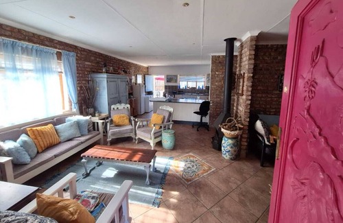 Boknes Strand House | Minutes to beach Addo Elephant National Park Marine Protected Areaer