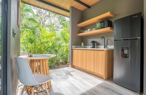 Punta Uva House | Mira Bungalow - Private Plunge Pool + AC, Near Beach